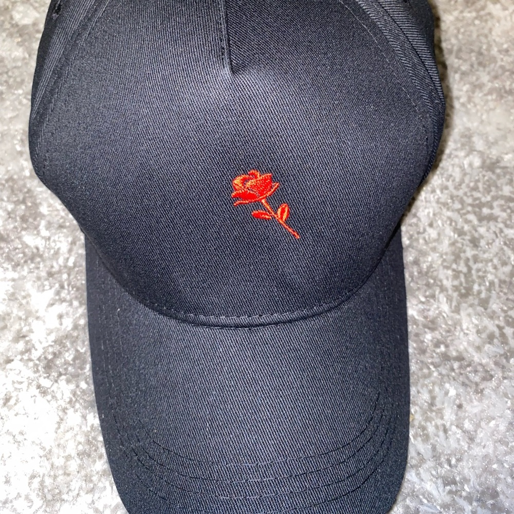 SHEIN black dads cap red rose one size